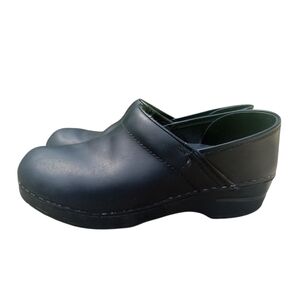 Dansko Professional Black Leather Clogs Size 38 Narrow US 7.5-8 Nonslip